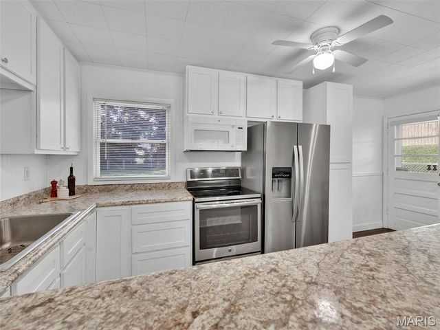 283 Ramsey Lane, Ballwin, MO 63021