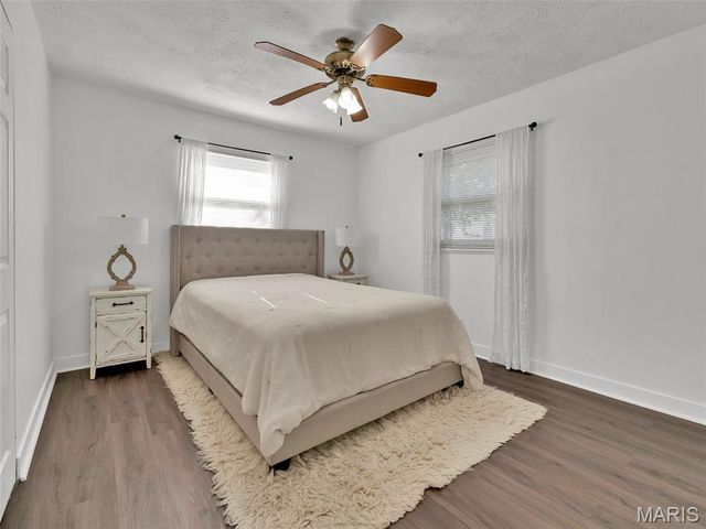 283 Ramsey Lane, Ballwin, MO 63021