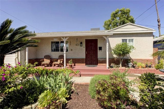 1335 N Niagara Street, Burbank, CA 91505