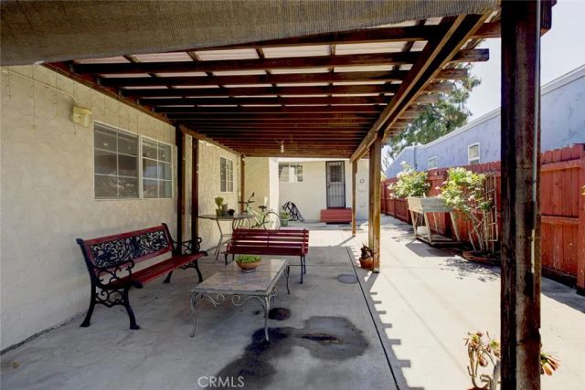1335 N Niagara Street, Burbank, CA 91505