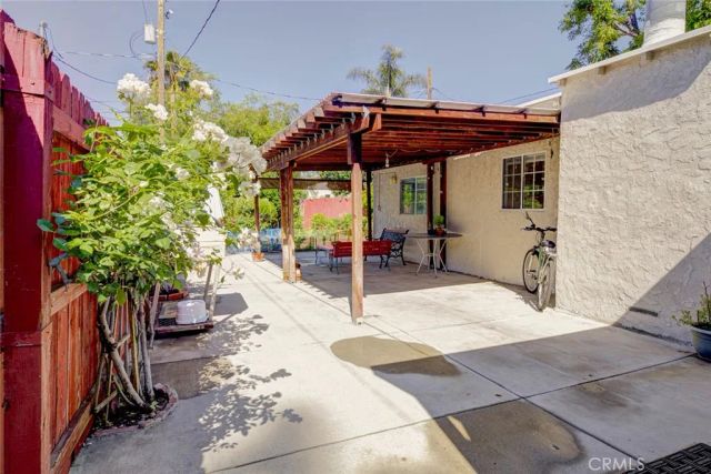 1335 N Niagara Street, Burbank, CA 91505