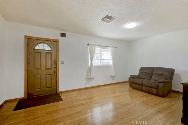 1335 N Niagara Street, Burbank, CA 91505