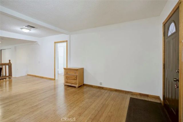 1335 N Niagara Street, Burbank, CA 91505