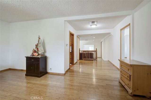 1335 N Niagara Street, Burbank, CA 91505