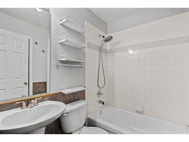 3005 Ross Dr U-15, Fort Collins, CO 80526