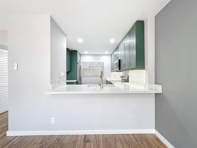 8818 W Mcnab Road 103, Tamarac, FL 33321