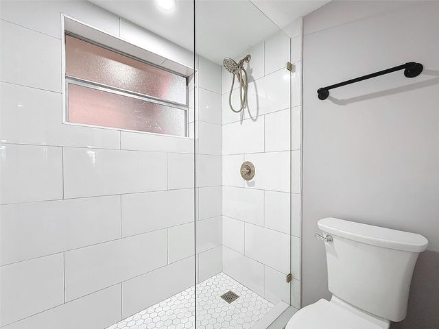 8818 W Mcnab Road 103, Tamarac, FL 33321