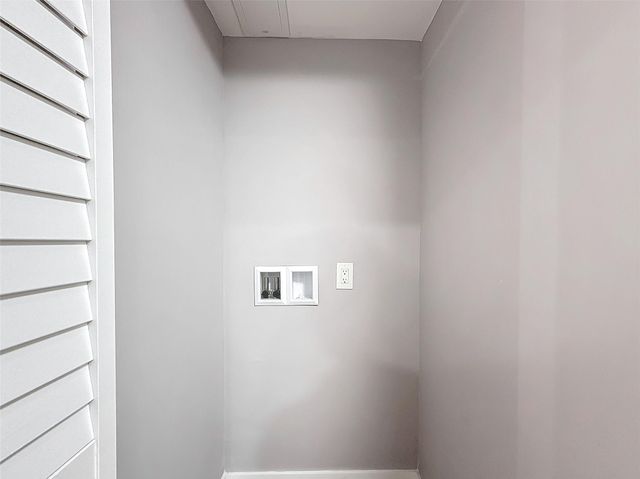 8818 W Mcnab Road 103, Tamarac, FL 33321