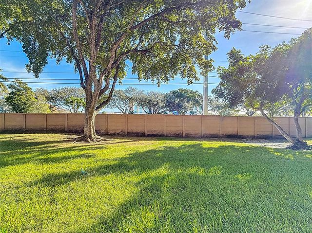 8818 W Mcnab Road 103, Tamarac, FL 33321