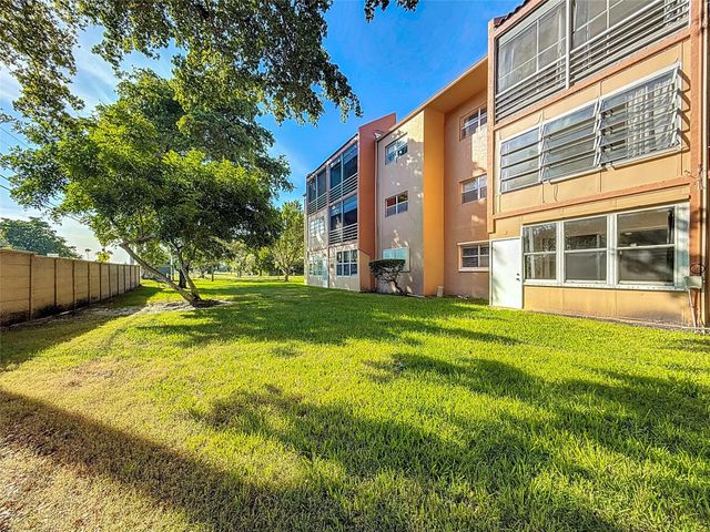 8818 W Mcnab Road 103, Tamarac, FL 33321