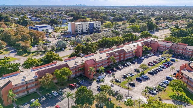 8818 W Mcnab Road 103, Tamarac, FL 33321