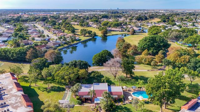 8818 W Mcnab Road 103, Tamarac, FL 33321