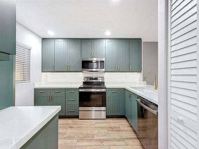 8818 W Mcnab Road 103, Tamarac, FL 33321