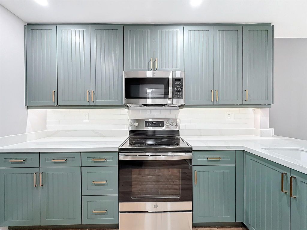 8818 W Mcnab Road 103, Tamarac, FL 33321