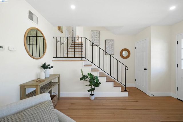 2143 Minnie St, Fairview, CA 94541