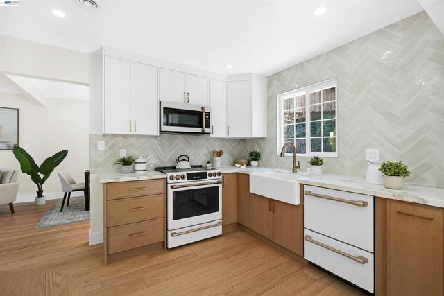 2143 Minnie St, Fairview, CA 94541