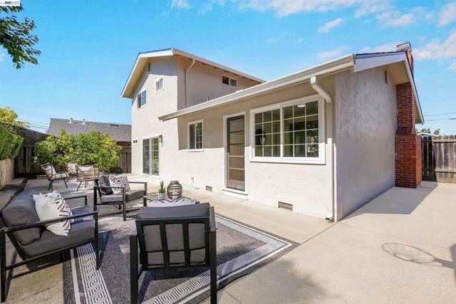 2143 Minnie St, Fairview, CA 94541