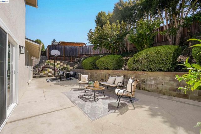 2143 Minnie St, Fairview, CA 94541