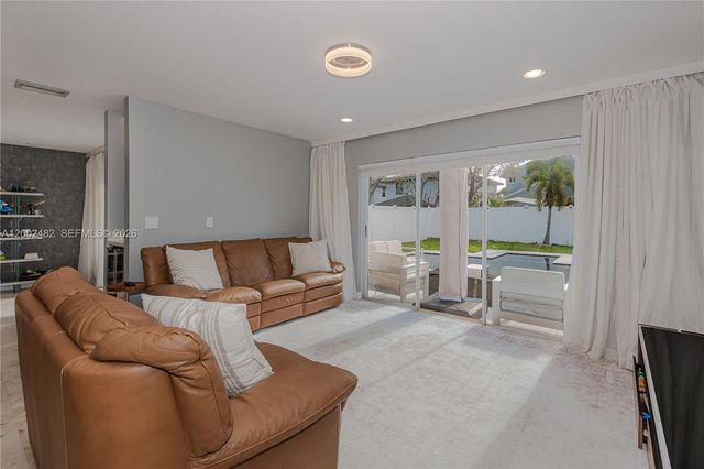 2336 NW 34th Ter, Coconut Creek, FL 33066