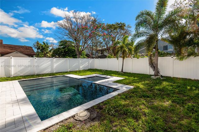 2336 NW 34th Ter, Coconut Creek, FL 33066