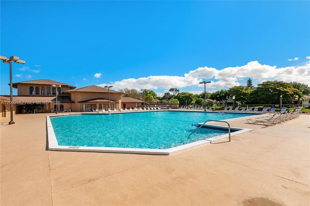 2336 NW 34th Ter, Coconut Creek, FL 33066