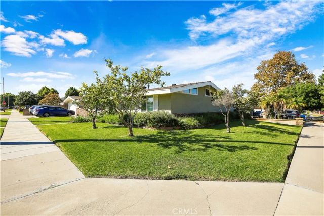 526 N Emerald Drive, Orange, CA 92868