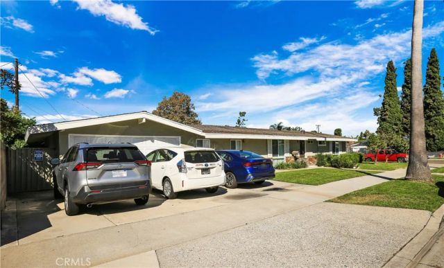 526 N Emerald Drive, Orange, CA 92868