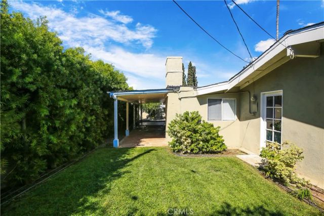 526 N Emerald Drive, Orange, CA 92868