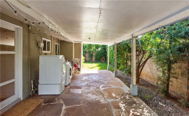 526 N Emerald Drive, Orange, CA 92868