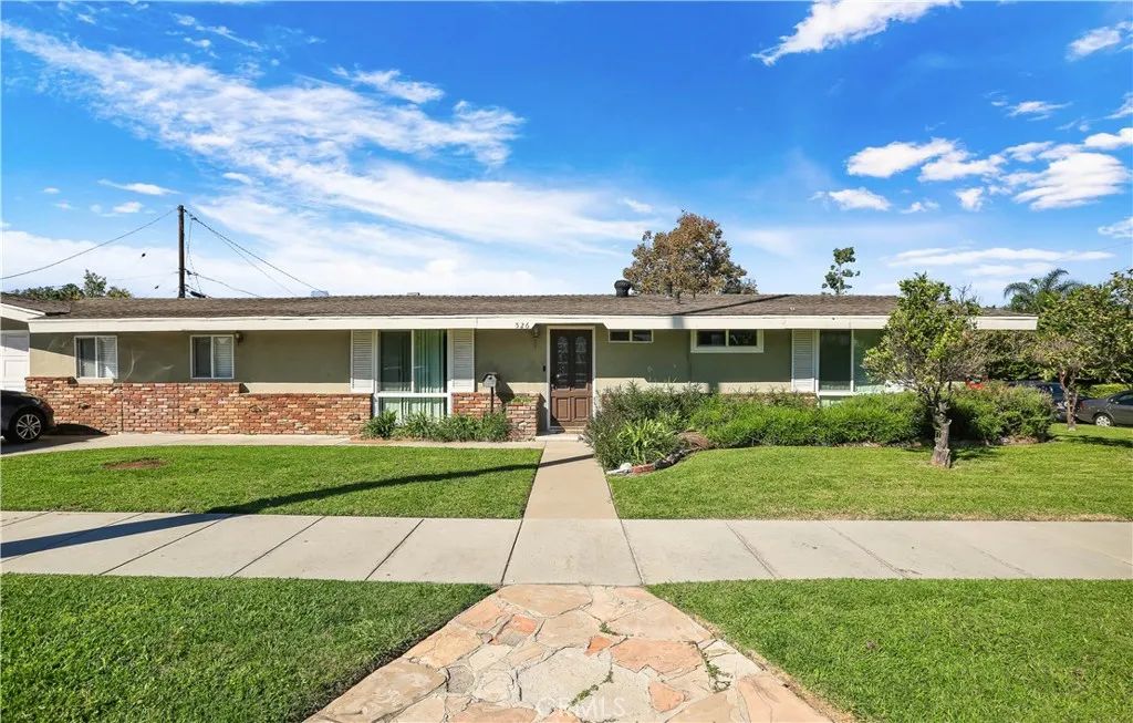 526 N Emerald Drive, Orange, CA 92868