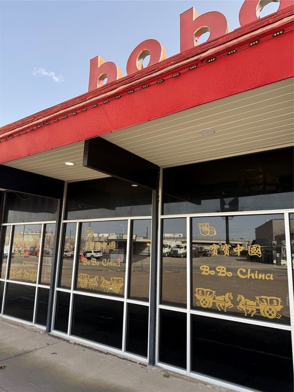 10630 New church Road, Dallas, TX 75238