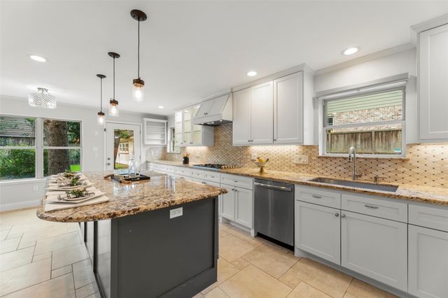 14115 River Forest Drive, Houston, TX 77079