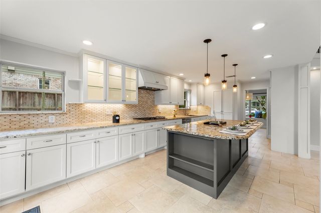 14115 River Forest Drive, Houston, TX 77079