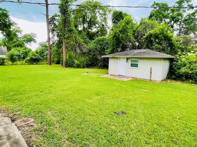 105 Cornelia Street, Sweeny, TX 77480
