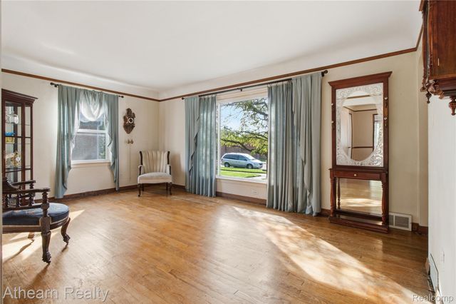 14050 Wales Street, Oak Park, MI 48237