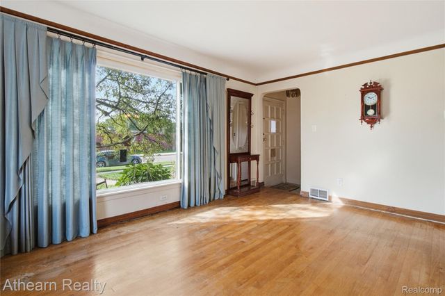 14050 Wales Street, Oak Park, MI 48237