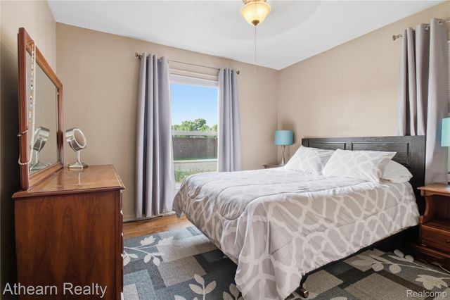 14050 Wales Street, Oak Park, MI 48237