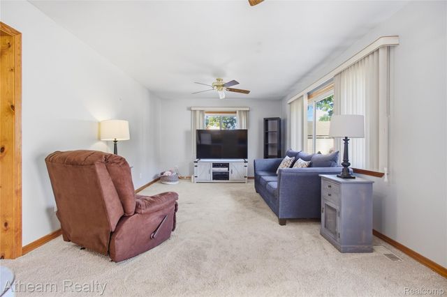 14050 Wales Street, Oak Park, MI 48237