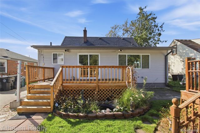 14050 Wales Street, Oak Park, MI 48237