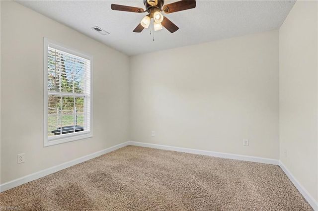 126 Camino Drive, Thomasville, NC 27360