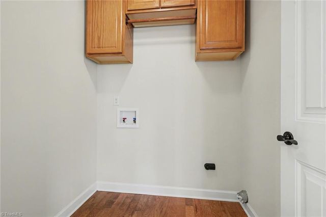 126 Camino Drive, Thomasville, NC 27360