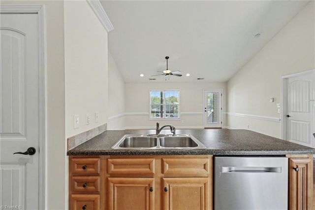 126 Camino Drive, Thomasville, NC 27360