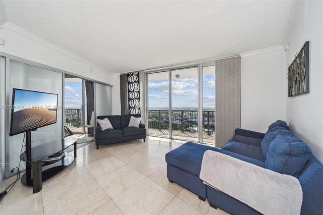 1750 N Bayshore Dr 4315, Miami, FL 33132