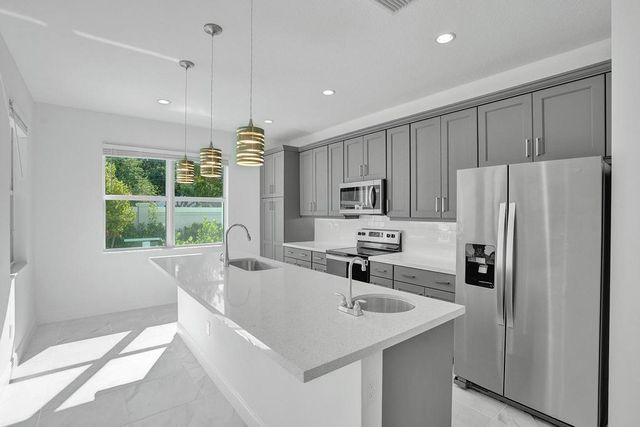 612 Parsons Way, Deerfield Beach, FL 33442