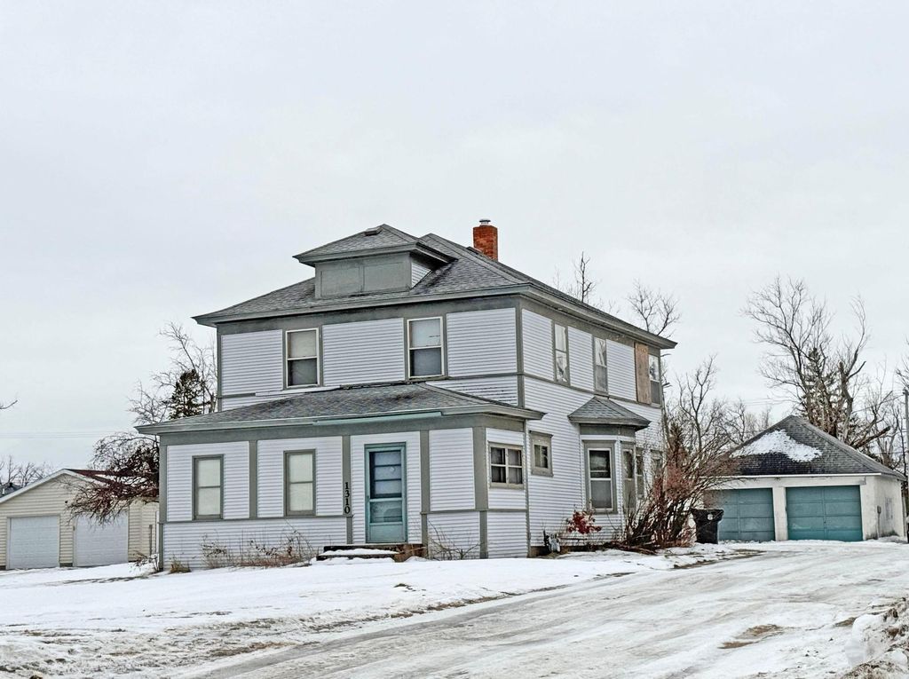 1310 1st Street E, Bemidji, MN 56601