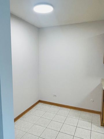1806 Hemlock Place 204, Schaumburg, IL 60173