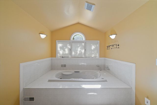 3670 Golfside Road, Pittsfield Charter Twp, MI 48197