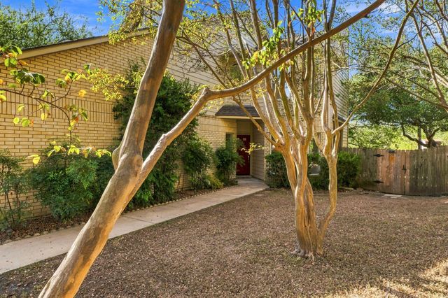 5711 Taylor Draper CV B, Austin, TX 78759