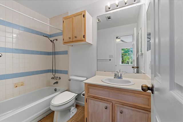 5711 Taylor Draper CV B, Austin, TX 78759