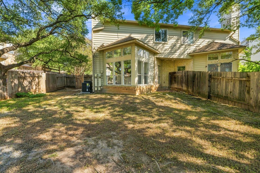 5711 Taylor Draper CV B, Austin, TX 78759